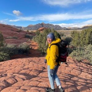 Meet your Posher, Desiree